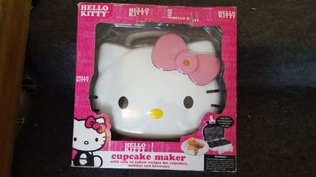 Hello kitty cupcake maker