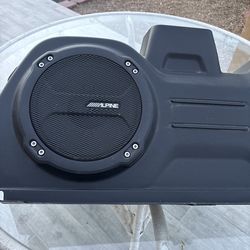 2018-2023 Jeep Wrangler JL OEM Rear Alpine Subwoofer Speaker