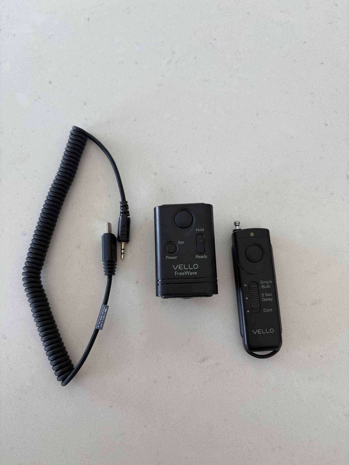 Vello FreeWave Wireless Remote Shutter Release for Canon with 3-Pin Connection