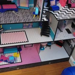 L.o.L Doll House