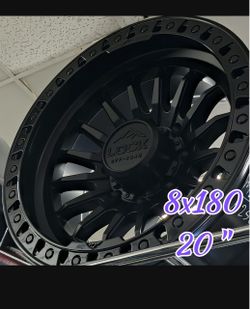 Heavy-duty 20s for your 2500/3500 HD! 🛞💪 ​⚡ Size: 20" 💥 Bolt Pattern: 8x180 🛻 Fits: Chevy Silverado & GMC Sierra 2500HD / 3500HD 🔥 Built tough fo