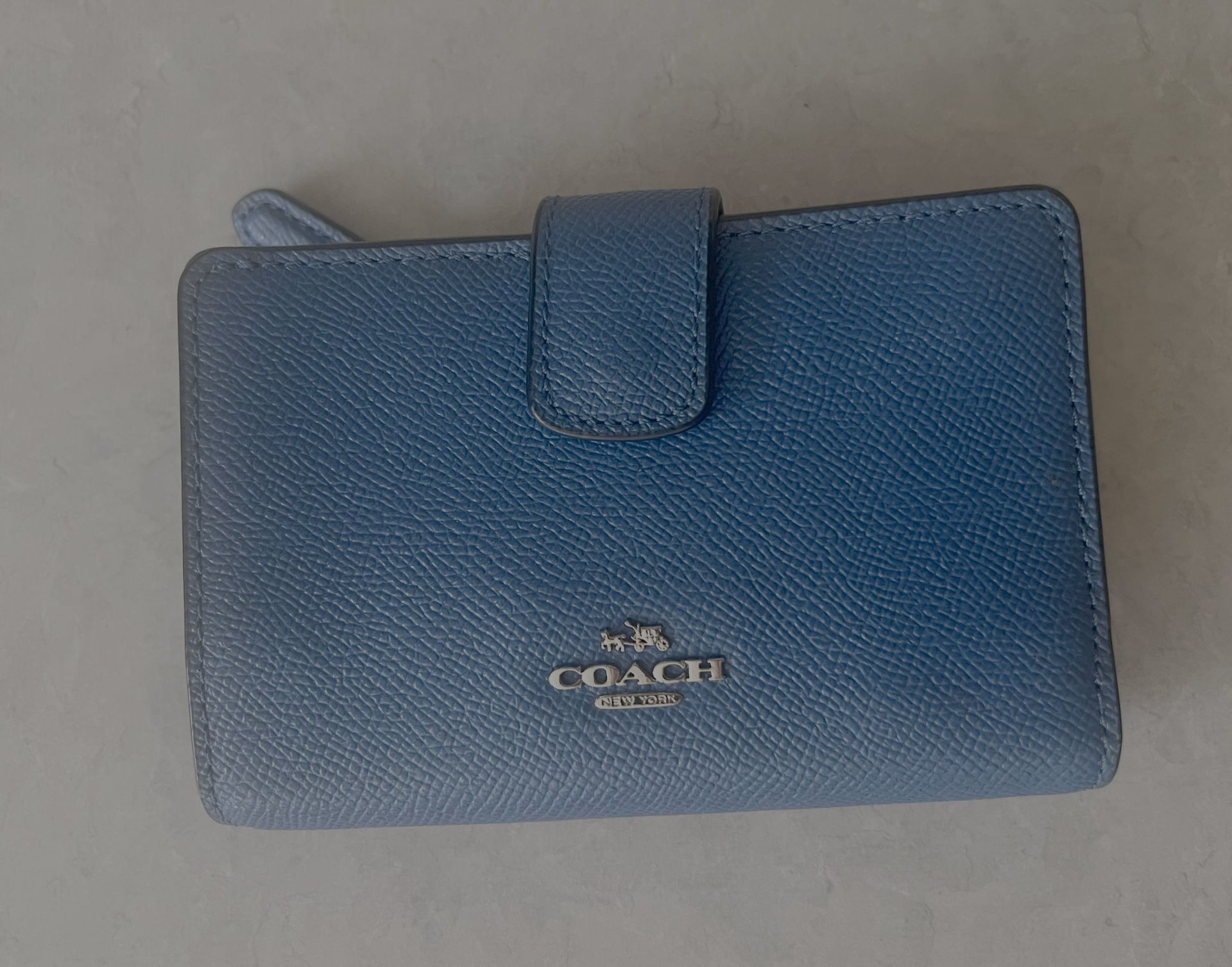 Coach women’s wallet size small