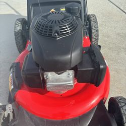 Very nice craftsman push lawnmower like new starts right up runs perfect has Honda engine.