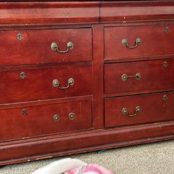 6 / Dresser Need Gone ASAP