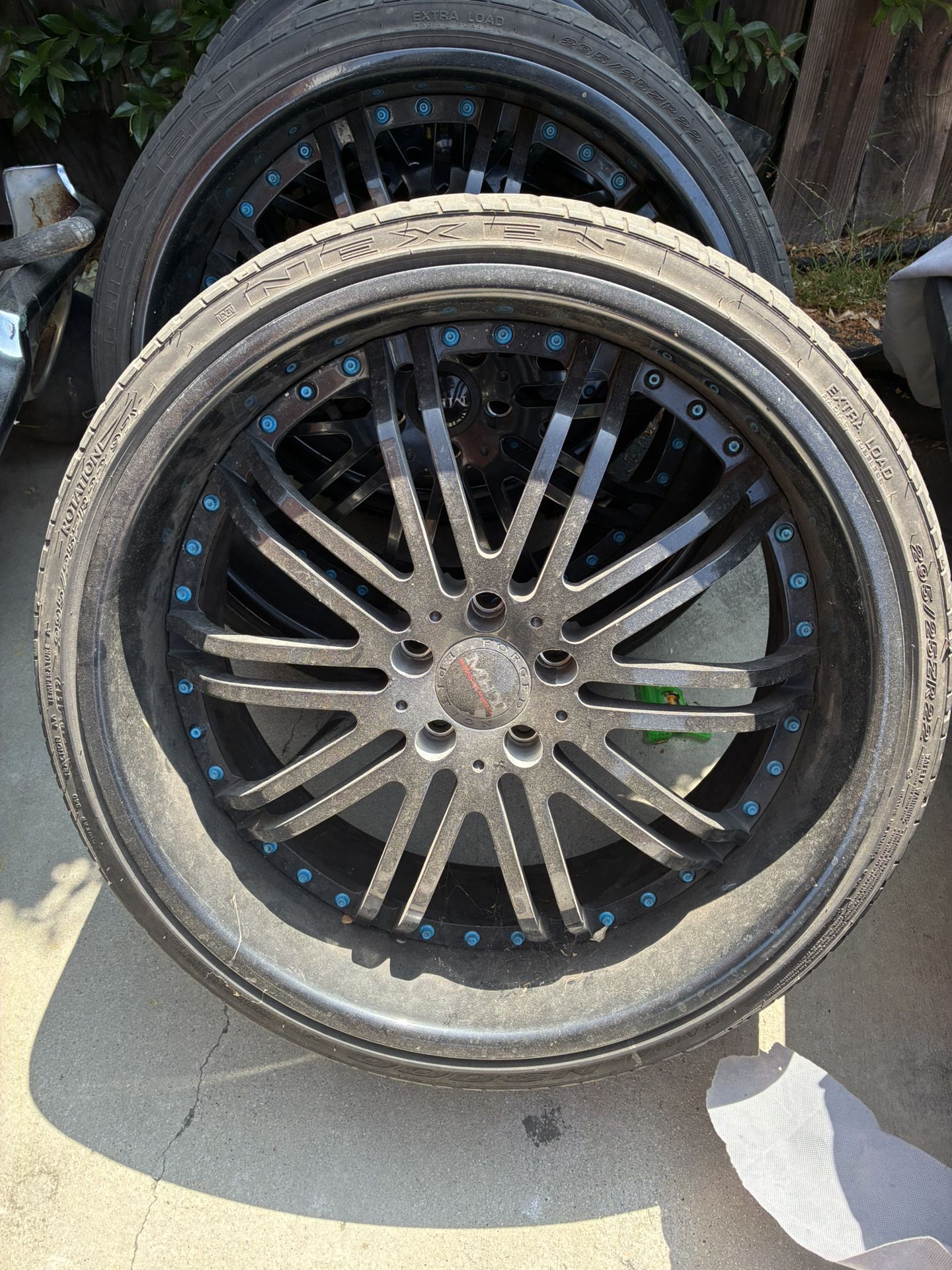 22in 3 Piece Wheels Staggered