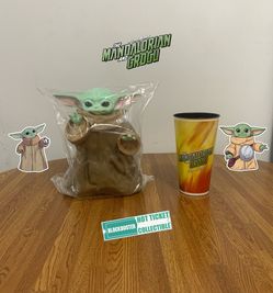 Star Wars: The Mandalorian and Grogu (Cinemark Exclusive) Grogu Galactic Combo