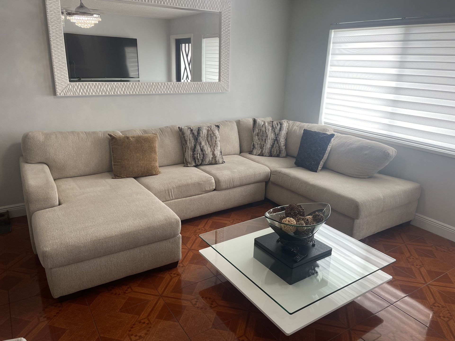 🛋️ Living Room Set – Comfy Couch + Modern Black & White Coffee Table