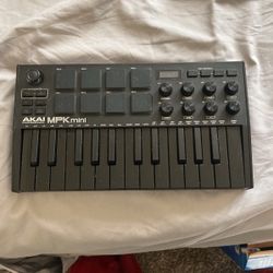 Akai MPK Mini