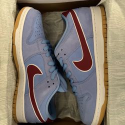 Nike SB Dunk Low Philadelphia Phillies 