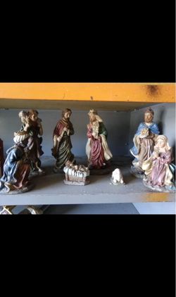 Nativity Scene Figurine