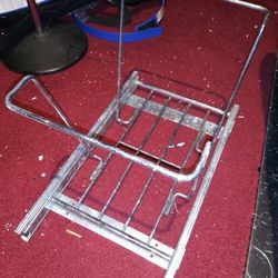 Undersink  sliding garbage holder