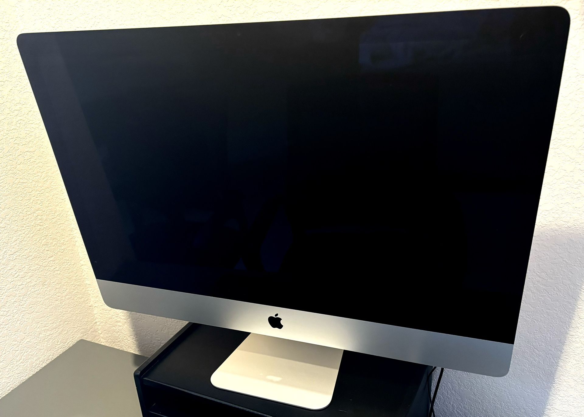 Apple iMac 27 5K (Mi-2017) Core i5 3.4Ghz - SSD 256 Go - 8 Go Qwerty - Anglais (Us) reconditionné