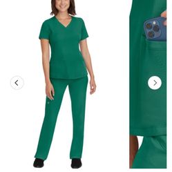 Hunter Green 3x Women’s Scrub Set