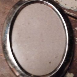 Oval antique small picture frame