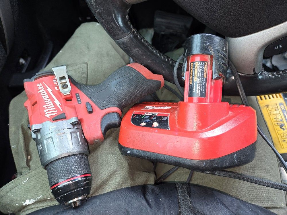 Milwaukee Hammer Drill/Driver
