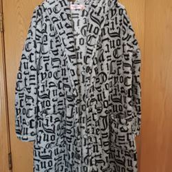 Women's Size Medium,  Juicy Couture Robe,  No Sash