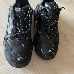 Balenciaga Triple S