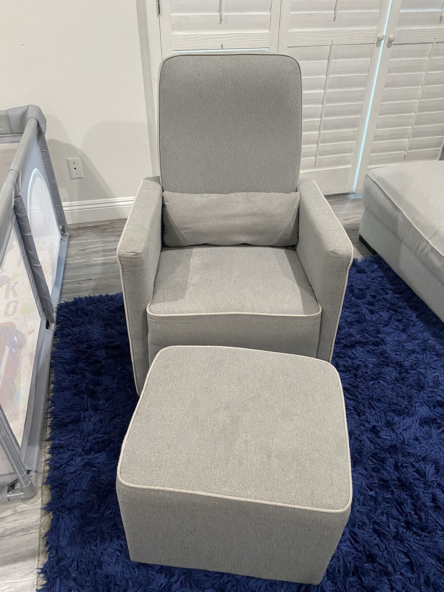 DaVinci Olive Upholstered Swivel Glider With Ottoman