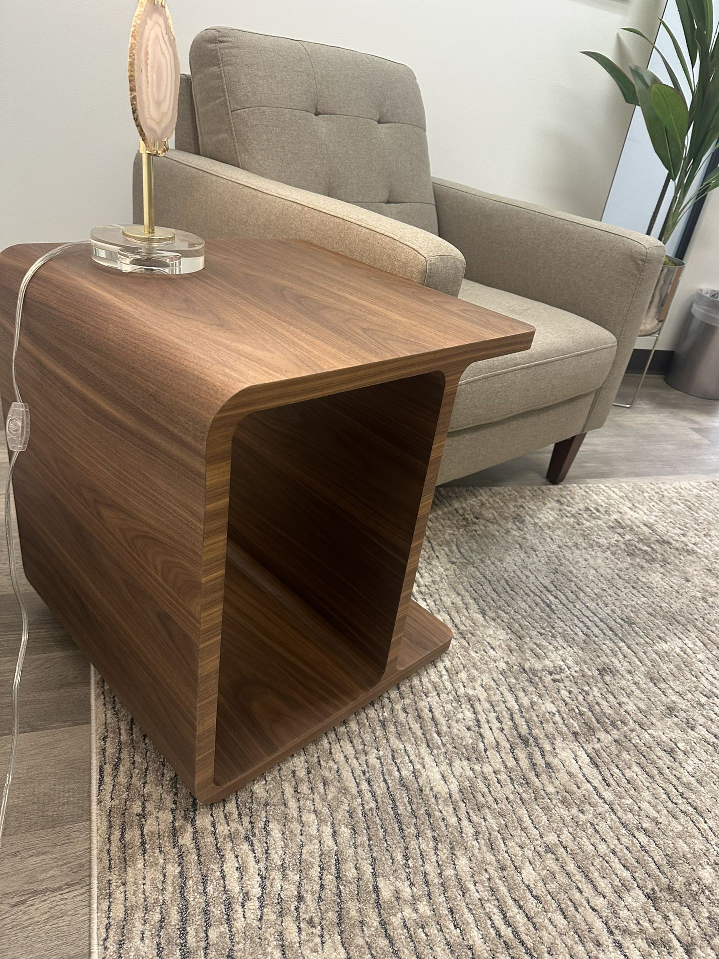End table