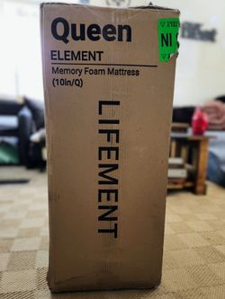 BRAND NEW Lifement 10 inch Queen Memory Foam Mattress (still sealed)
