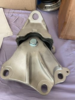 Honda Transmount Engine Motor Mount Bracket 27296 Cam -Am OEM