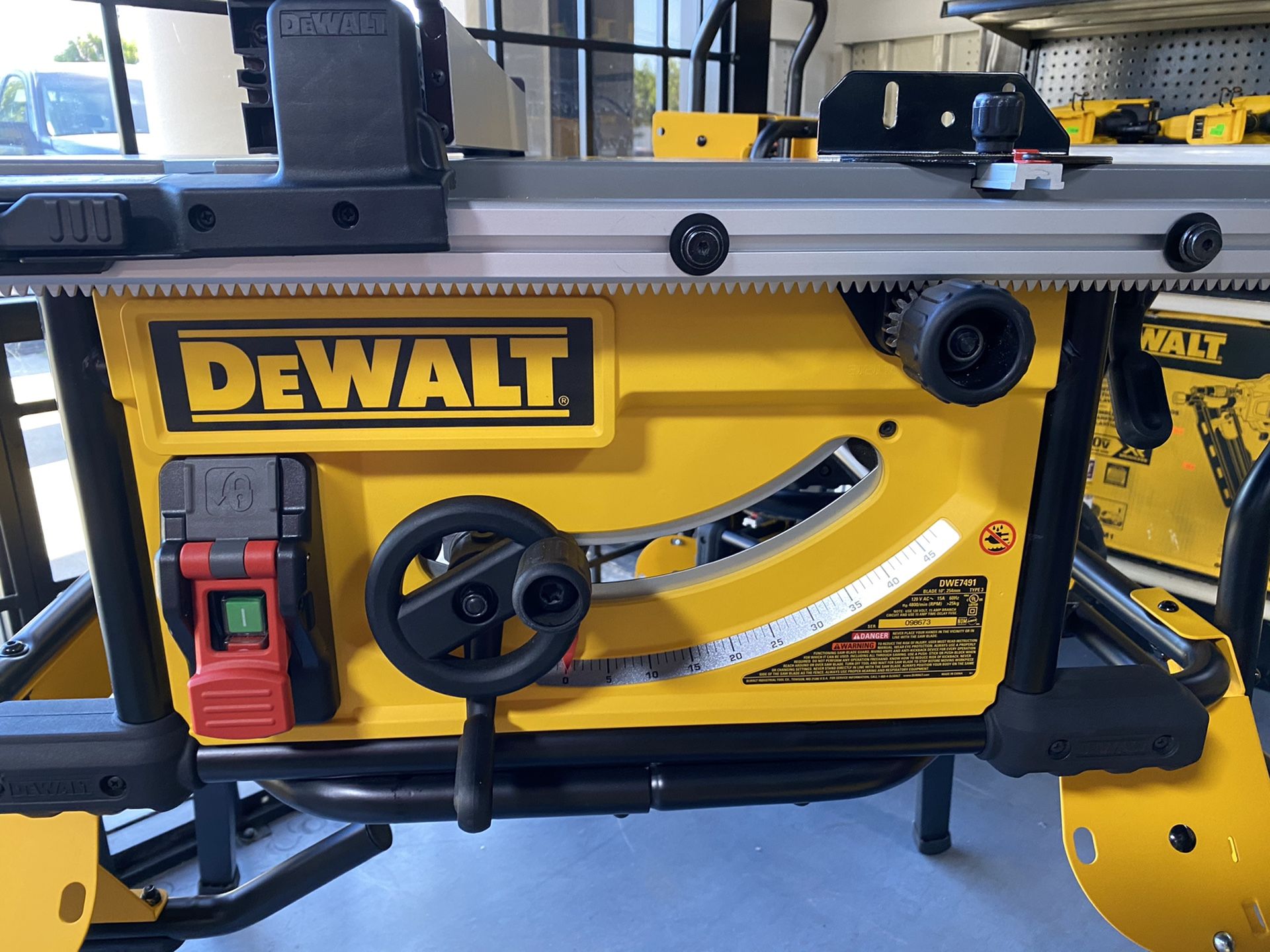 Dewalt 10” table saw with rolling stand 32” rip DWE7491 for Sale in