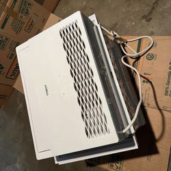 Like New A/C Window Unit