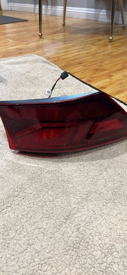 2019-2020 KIA FORTE TAIL LIGHT 92401-M70 DRIVER SIDE LED OEM