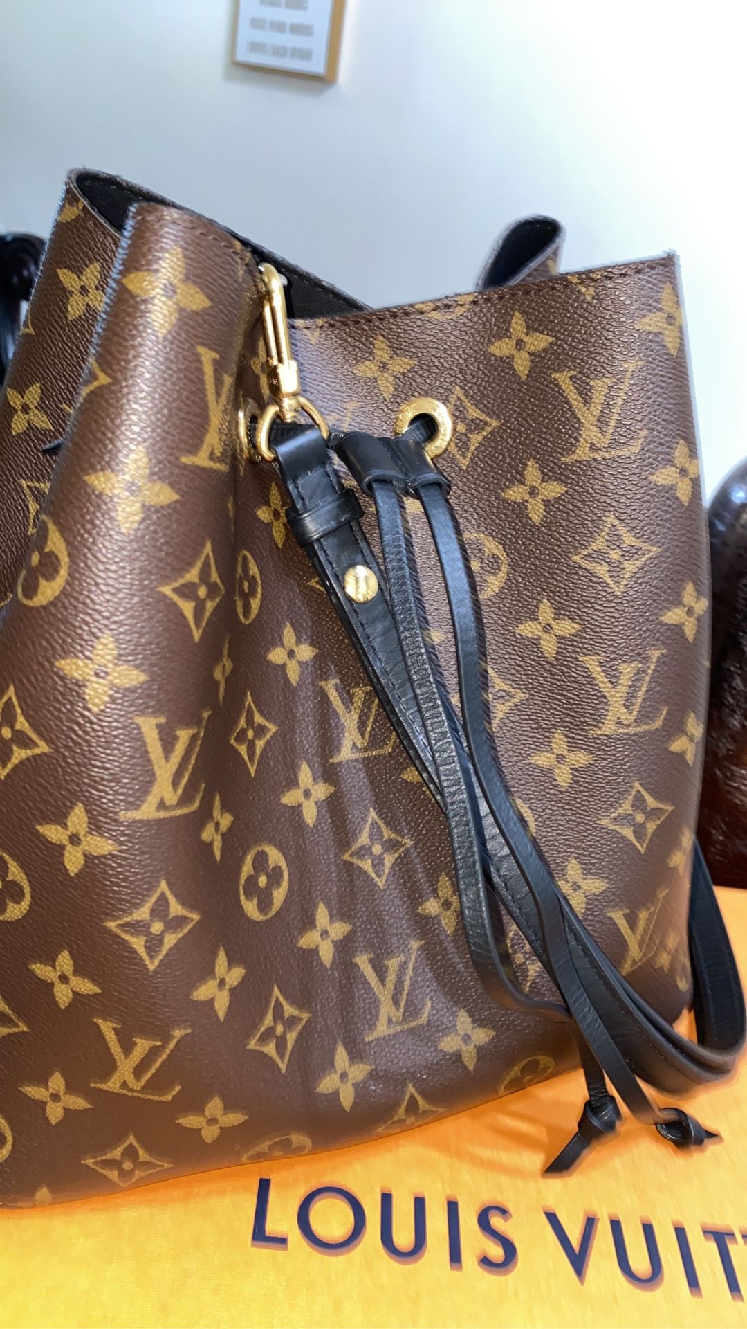 Louis Vuitton Neo Noe for Sale in Austin, TX - OfferUp