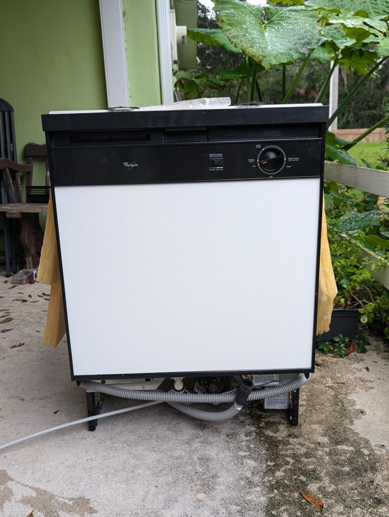 Whirlpool Dishwasher