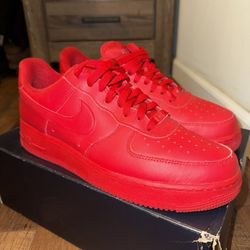 Nike Airforce 1 Triple Red 10.5