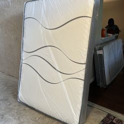 Mattresses: twin, full , queen regular ,  Colchon Nuevo Colchones plush or pillow top available cama bed mattress