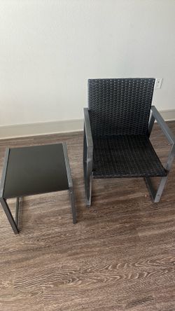 Patio chair and side table