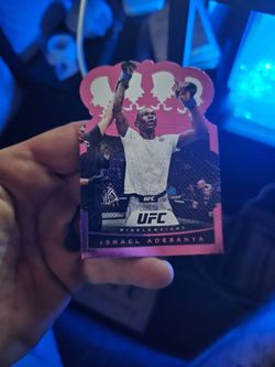 Israel adesanya 2021 panini chronicles ufc pink card