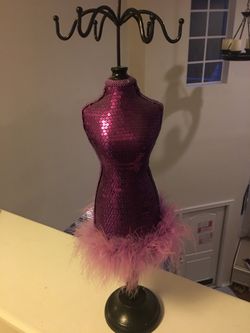 Jewelry hanger