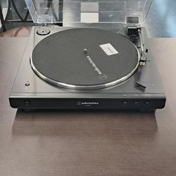 Audio-Technica AT-LP60XBT-BK Fully Automatic Bluetooth Belt-Drive Stereo Turntable, Black, Hi-Fi, 2 Speed H
