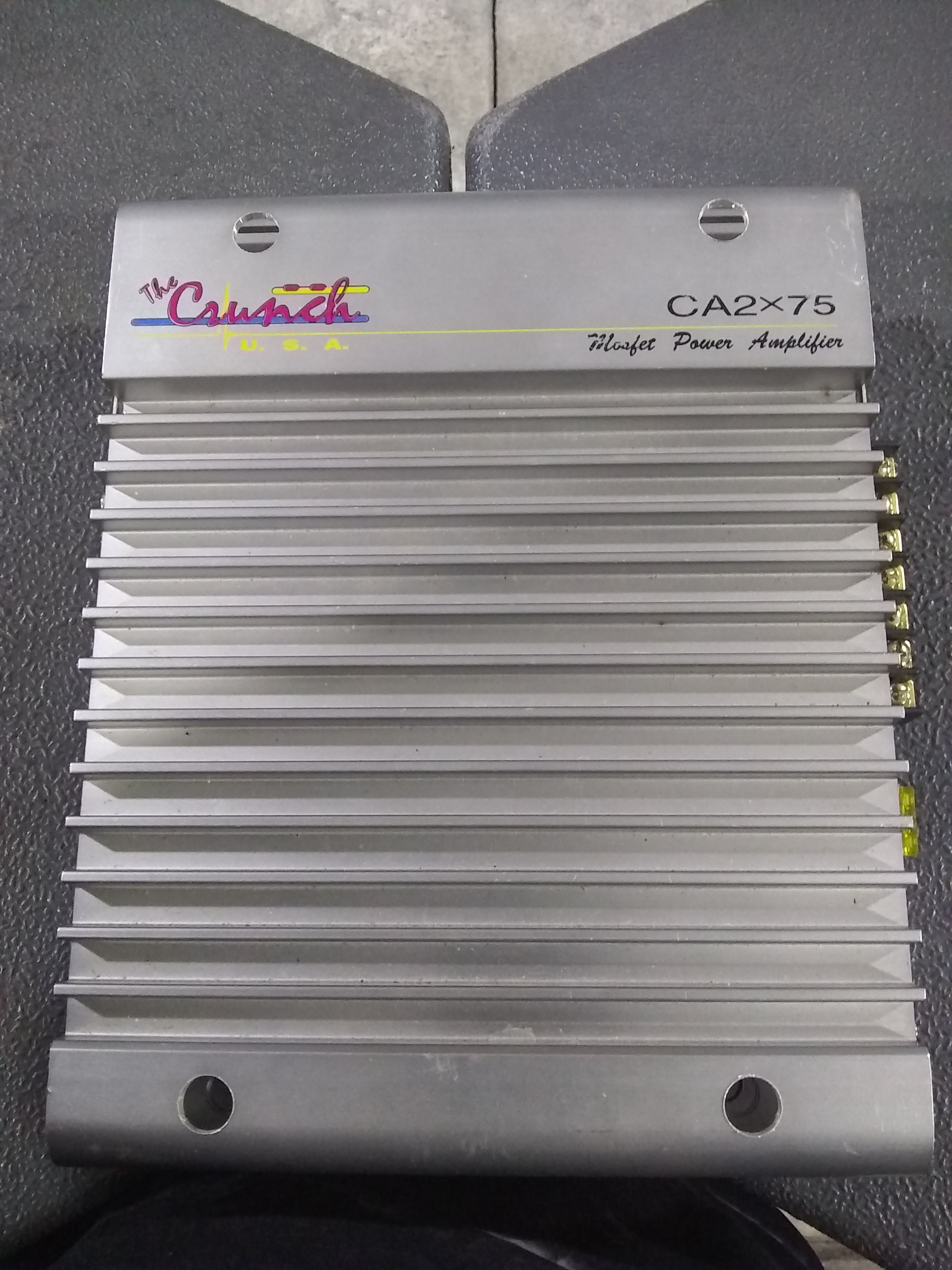 CRUNCH MOSFET 150 WATT AMP