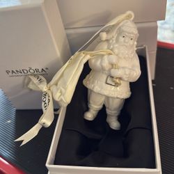 Pandora 2018 Ornament 