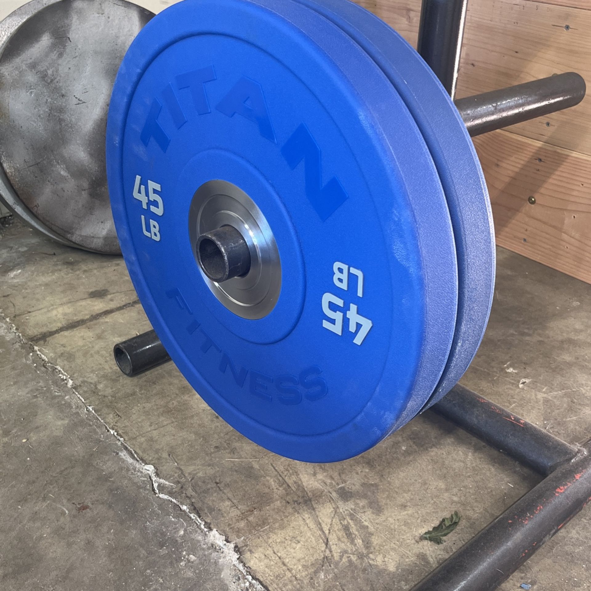 Titan Fitness 45lb Urethane Bumpers Plates