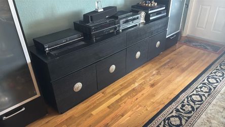 Black Console