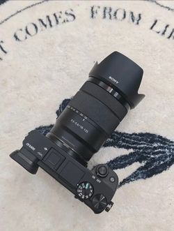 Sony A6400 With 2 Lens