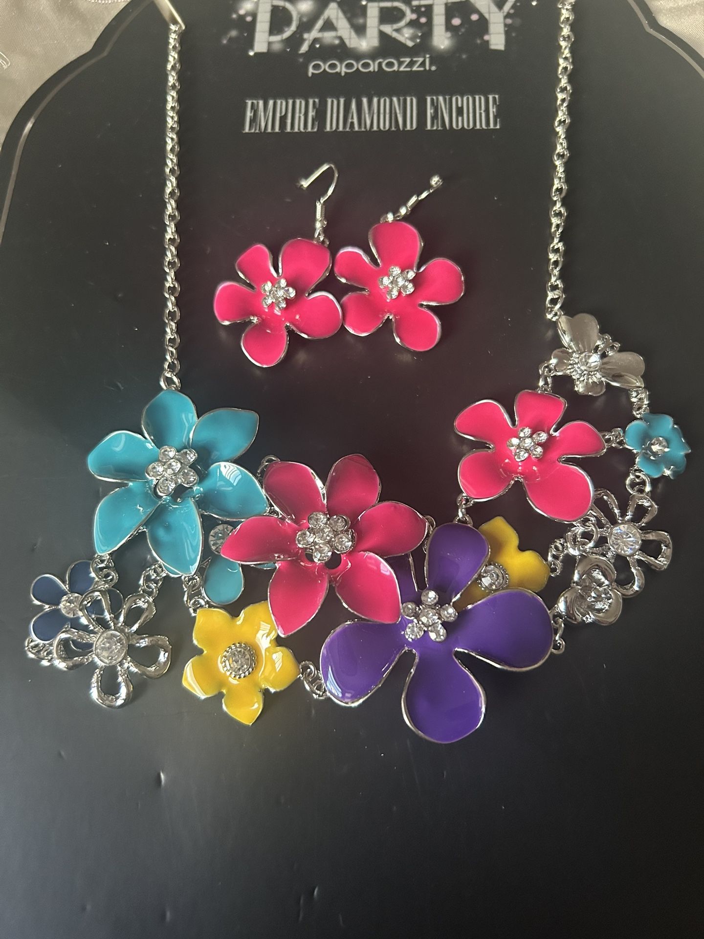 Flower Necklace With Earring