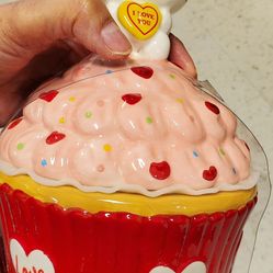 Hello Kitty Ceramic Cupcake
