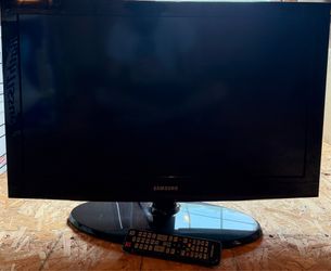 Samsung TV with remote