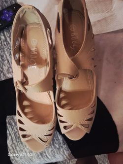 Dress shoes