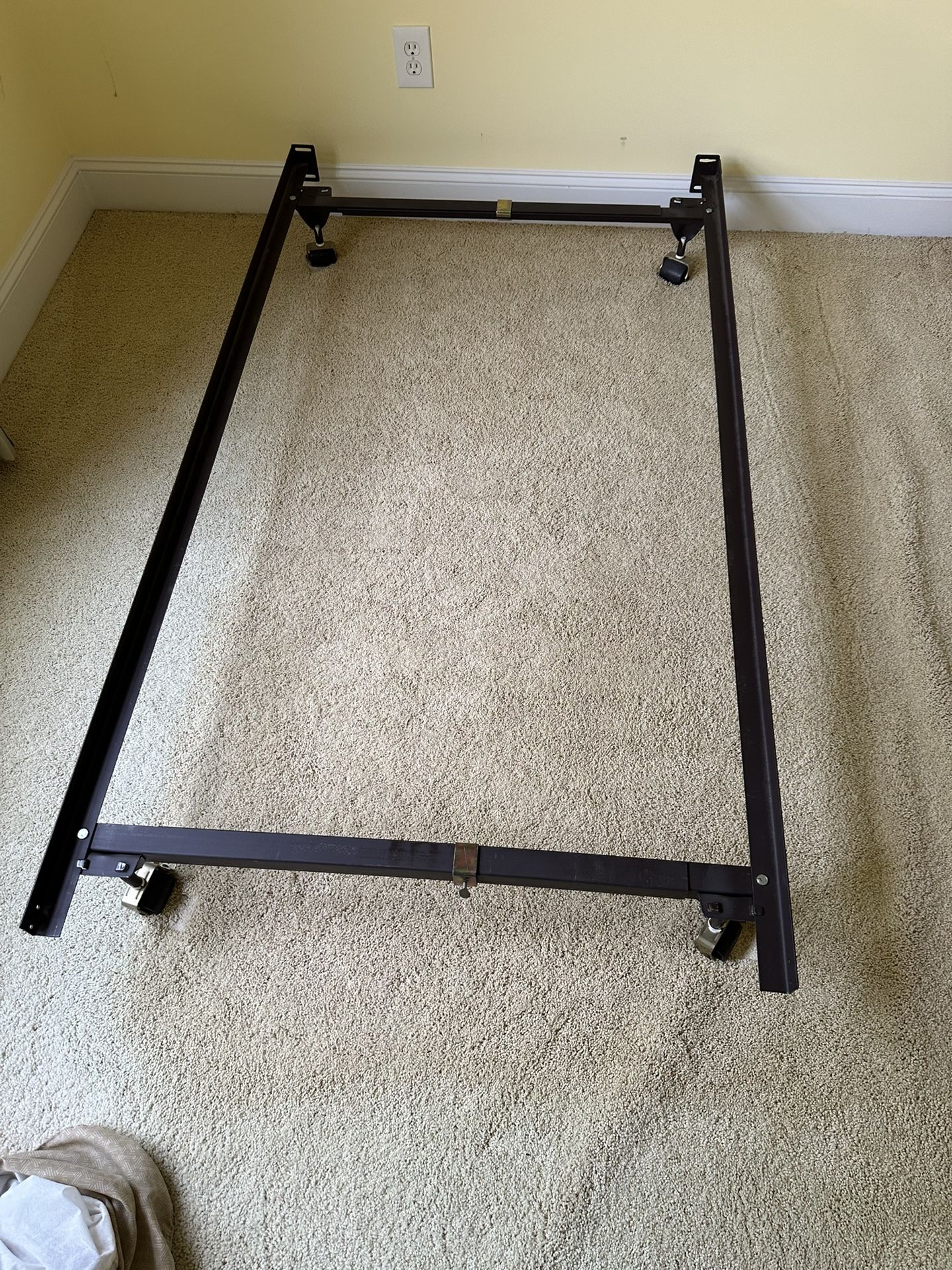 Queen/Full/Twin Size Bed Rails/Frame