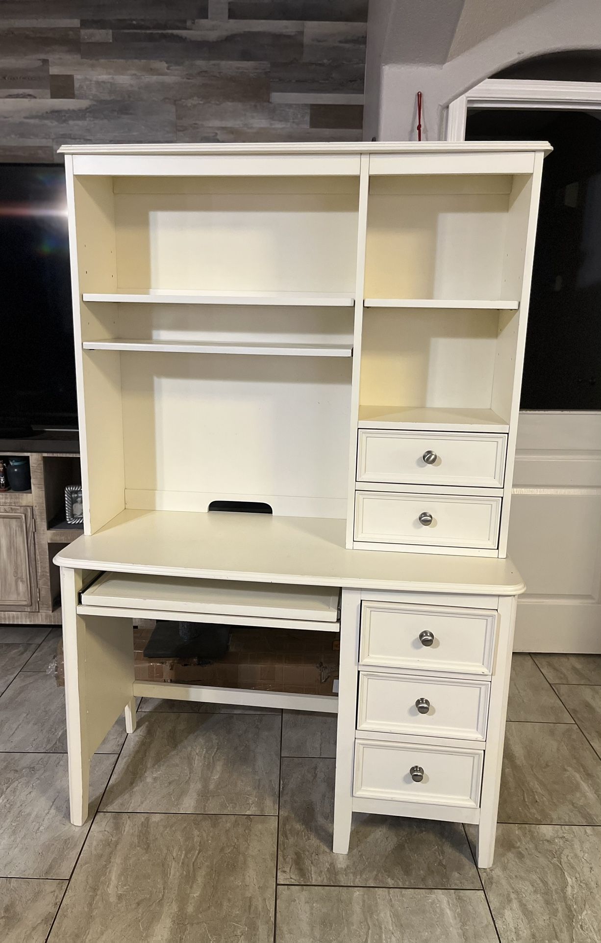 Kids Desk With Book Hutch