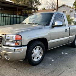 2004 GMC Sierra