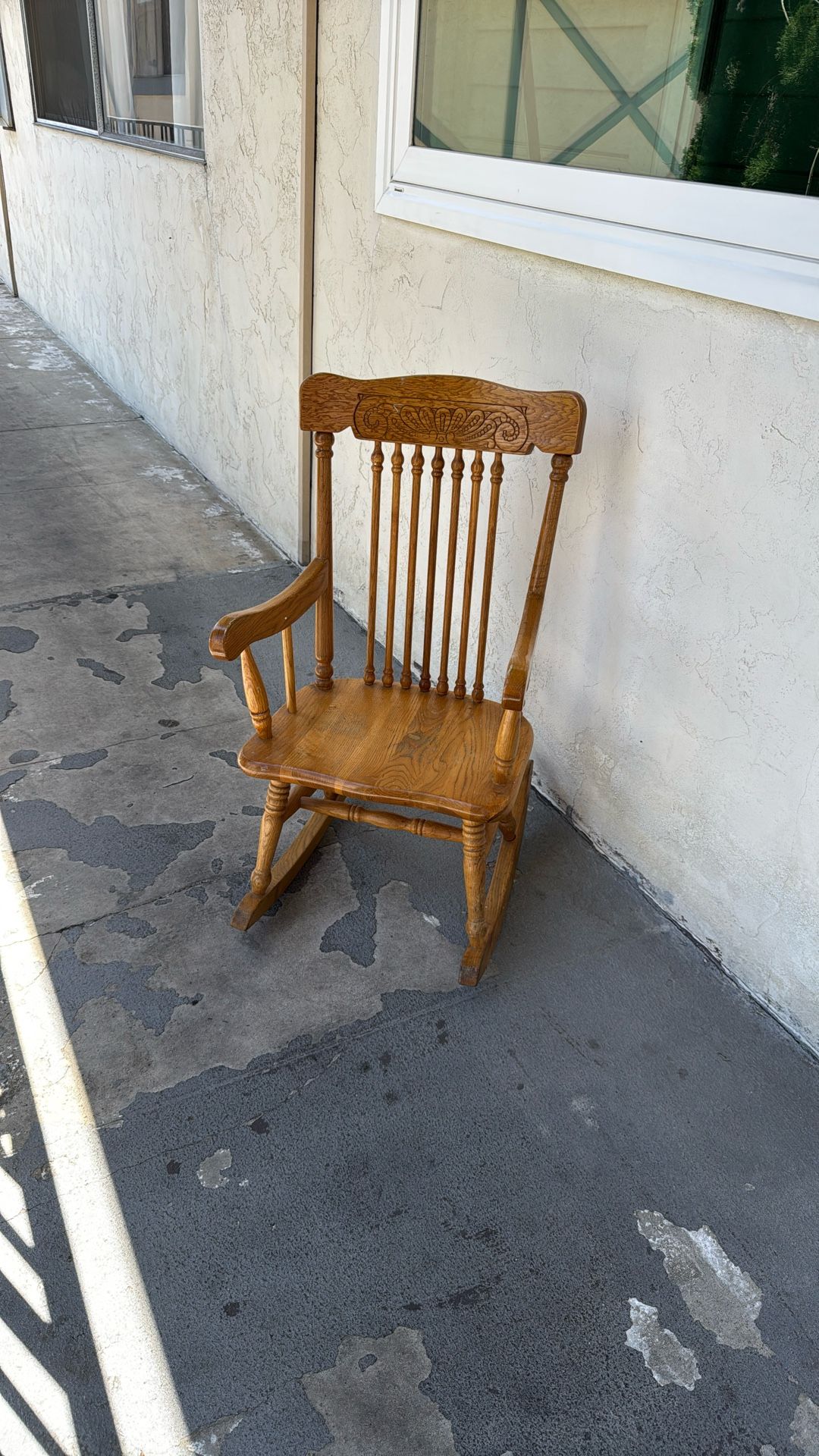 Replica of an antique rocker, solid wood, no veneer, all solid oak