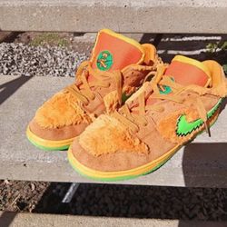 Nike SB Dunk Low Sneakers